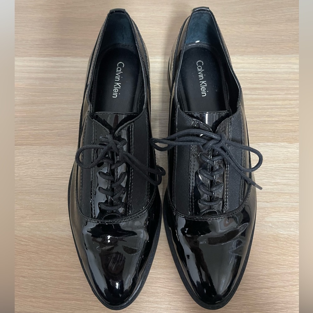 Calvin Klein patent leather Oxford shoes